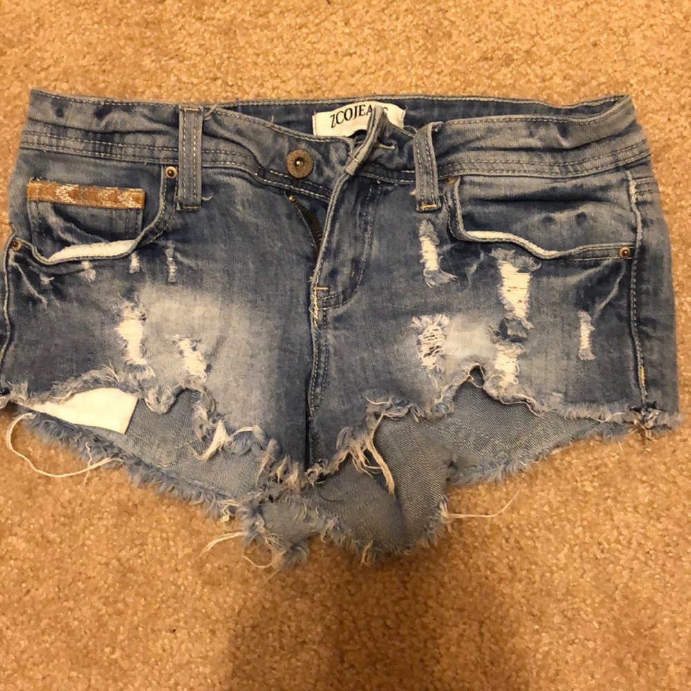 ripped denim shorts